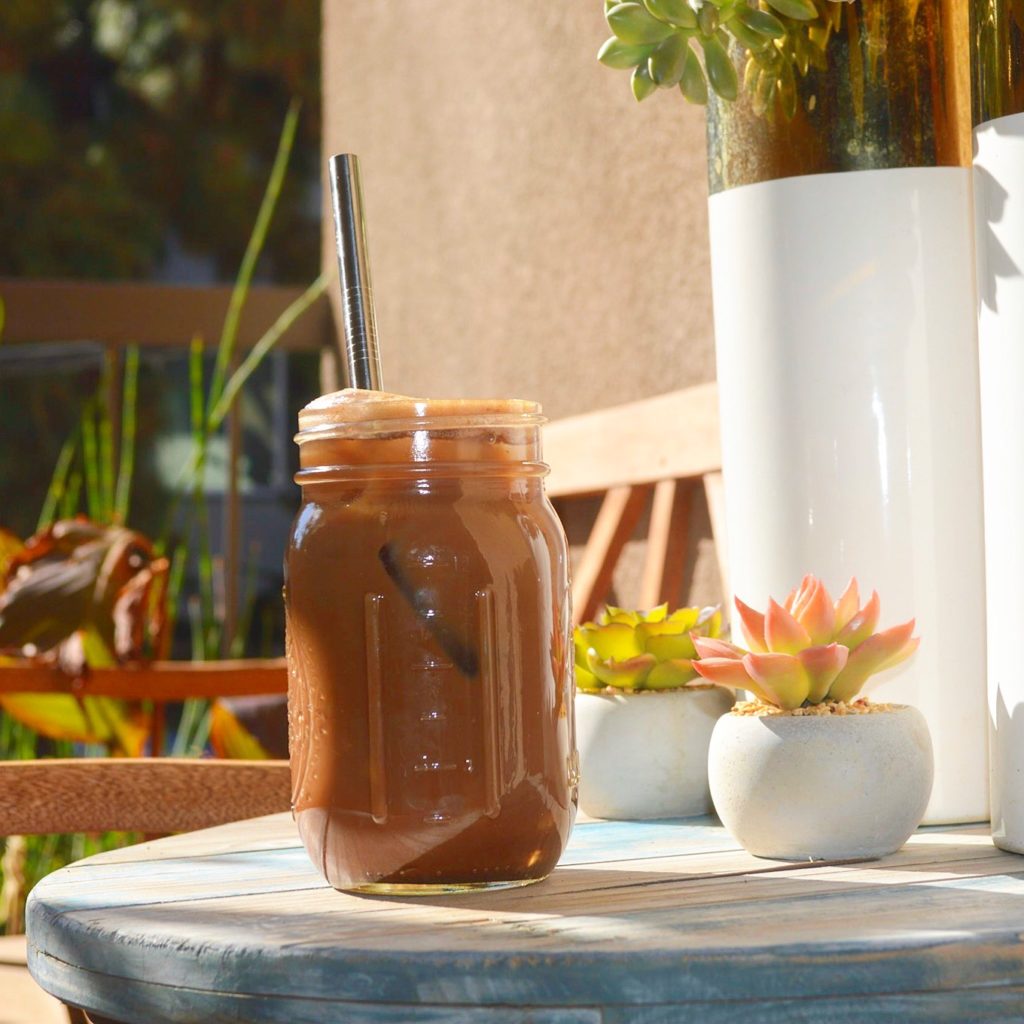 Raw Cacao Iced Espresso (Healthy Coffee Recipe with Magnesium & Iron.)